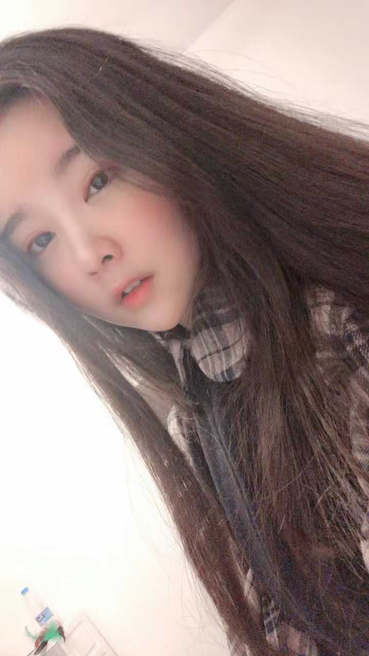 都是年轻小妹妹   刚刚下海的